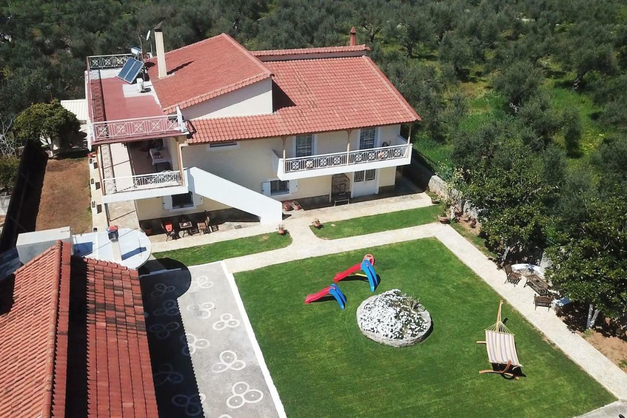 Eleni'S Holiday Home كالاماتا المظهر الخارجي الصورة